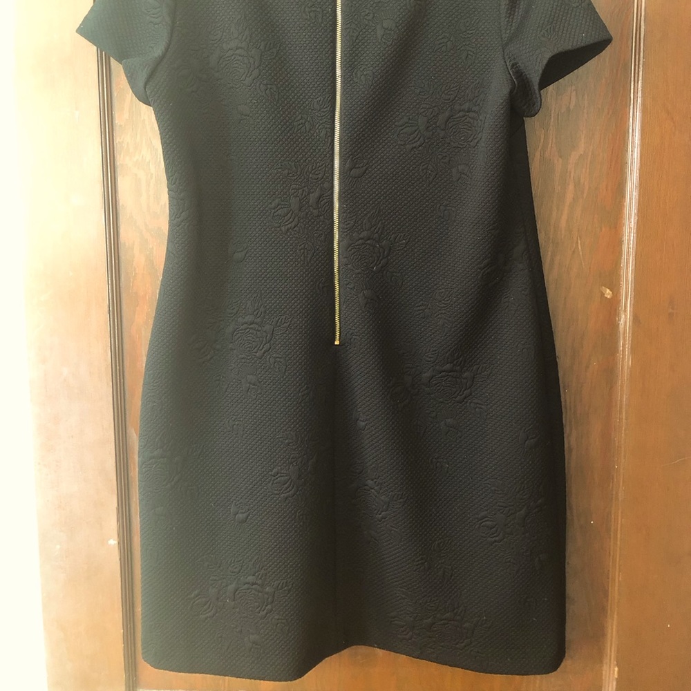 🌹 Calvin Klein Sz 12 short sleeve rose brocade LBD